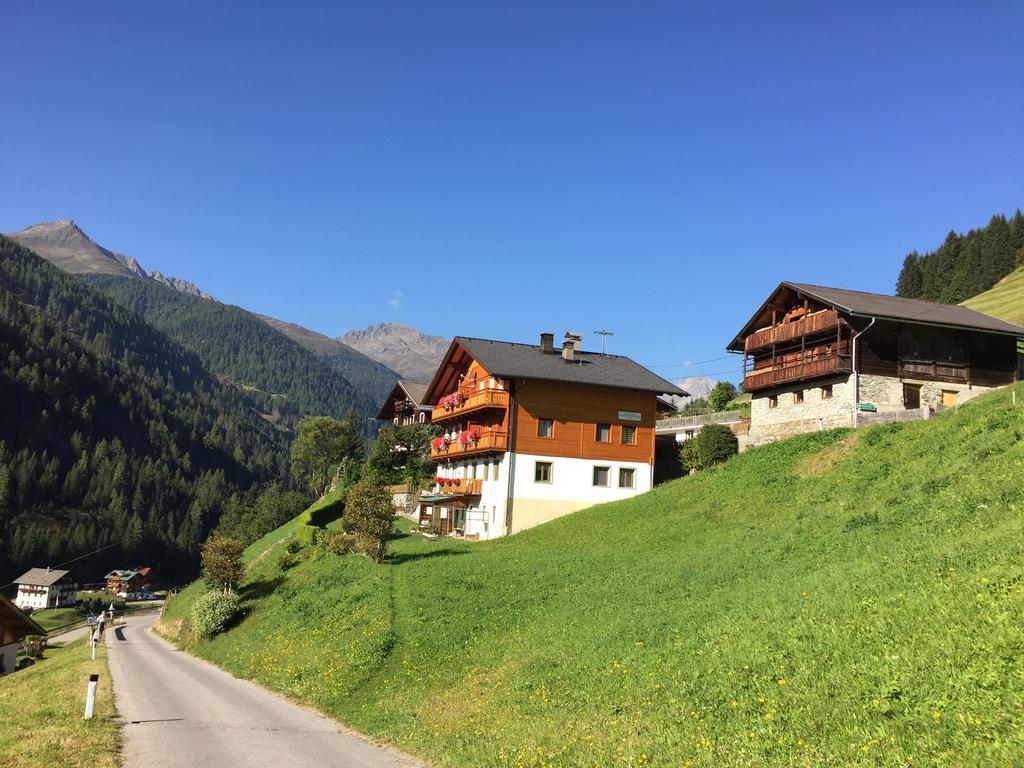 Ferienwohnungen Boehm Sankt Jakob in Defereggen Luaran gambar